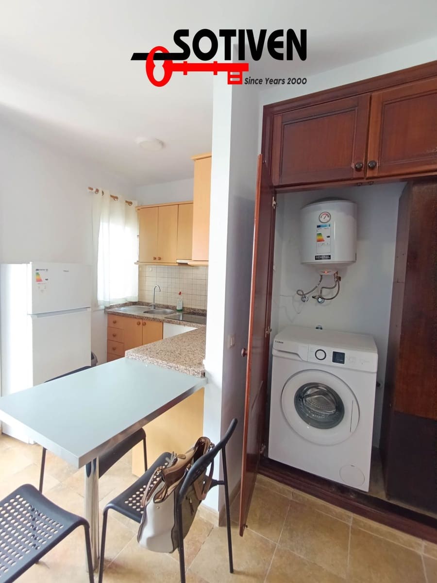 1 slaapkamer Appartement te huur in Adeje - € 750 (Ref: 9935970)