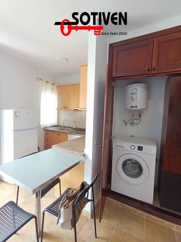 1 Zimmer Apartment zu vermieten in Adeje - 750 € (Ref: 9935970)