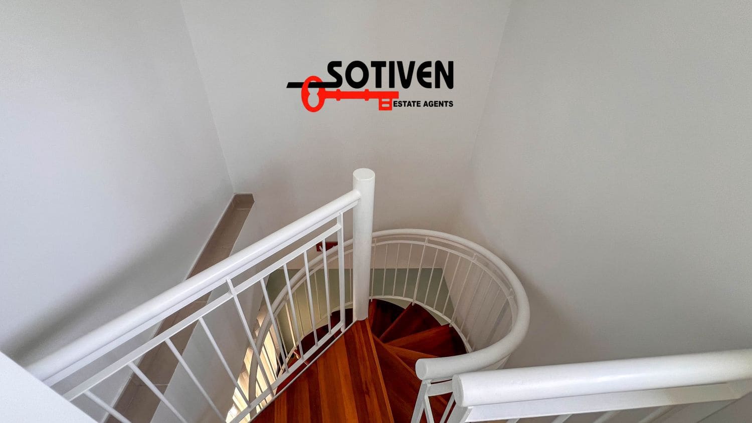 3 quarto Penthouse para arrendar em Alcala com garagem - 1 800 € (Ref: 9941796)