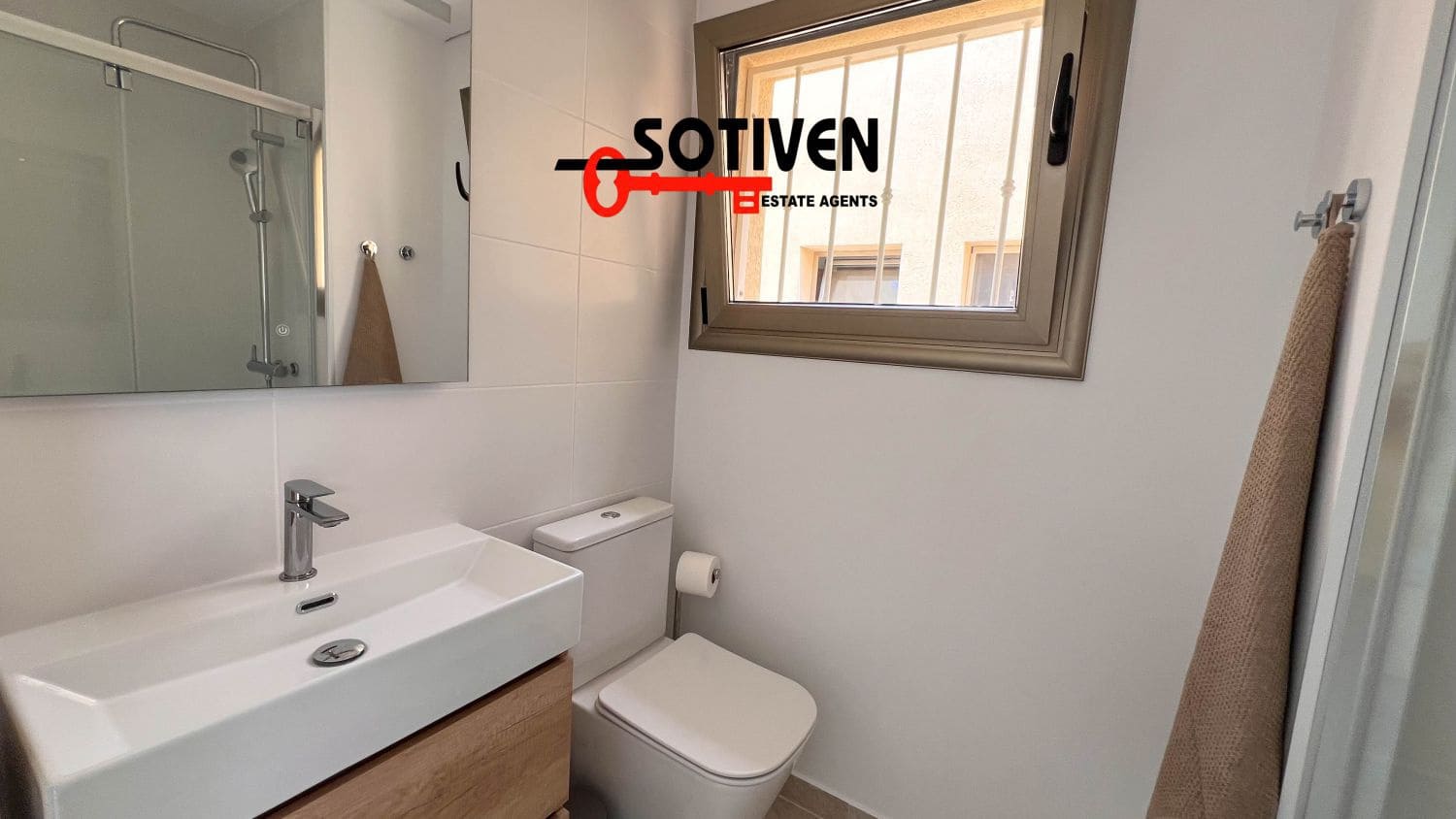 3 quarto Penthouse para arrendar em Alcala com garagem - 1 800 € (Ref: 9941796)
