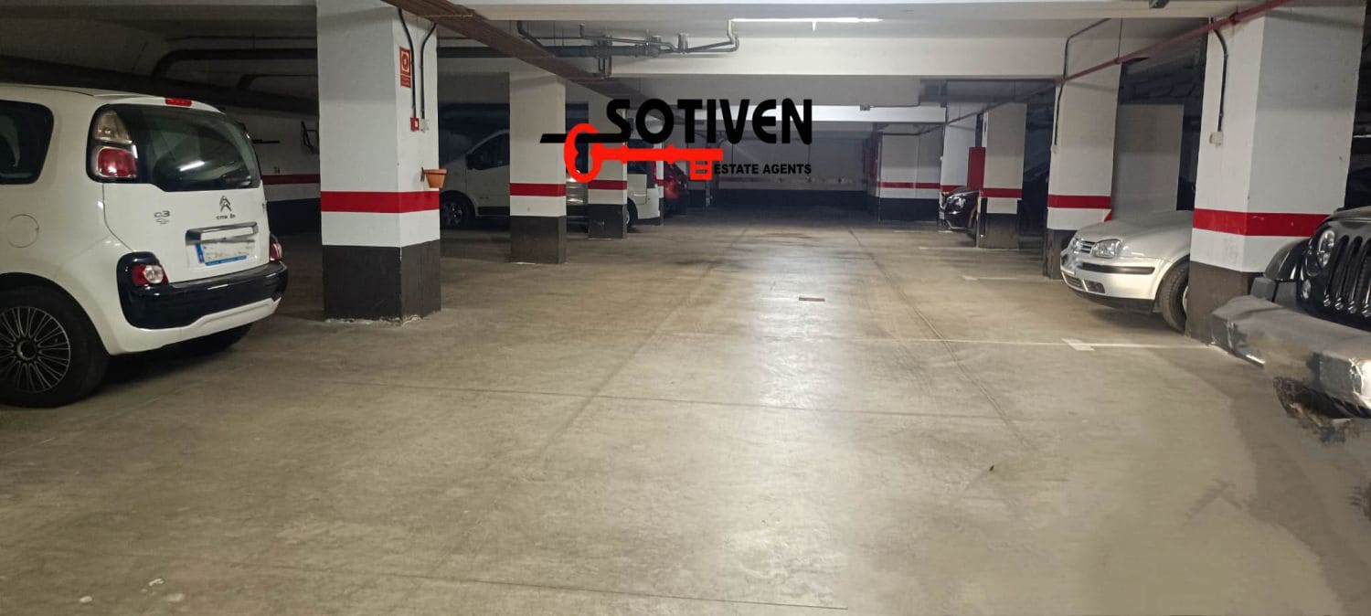 1 bedroom Apartment for sale in El Medano with garage - € 350,000 (Ref: 9957570)