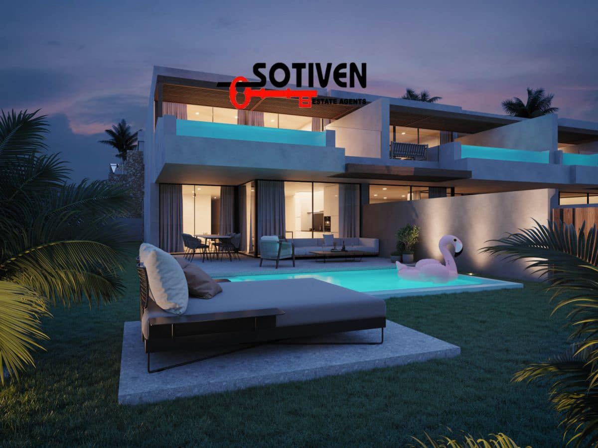 Apartamento de 2 habitaciones en Costa Adeje en venta - 1.060.000 € (Ref: 9972919)