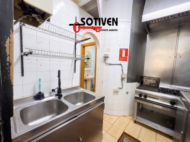 Erhverv til salg i Adeje - € 147.500 (Ref: 9990304)