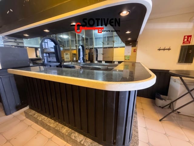 Erhverv til salg i Adeje - € 147.500 (Ref: 9990304)