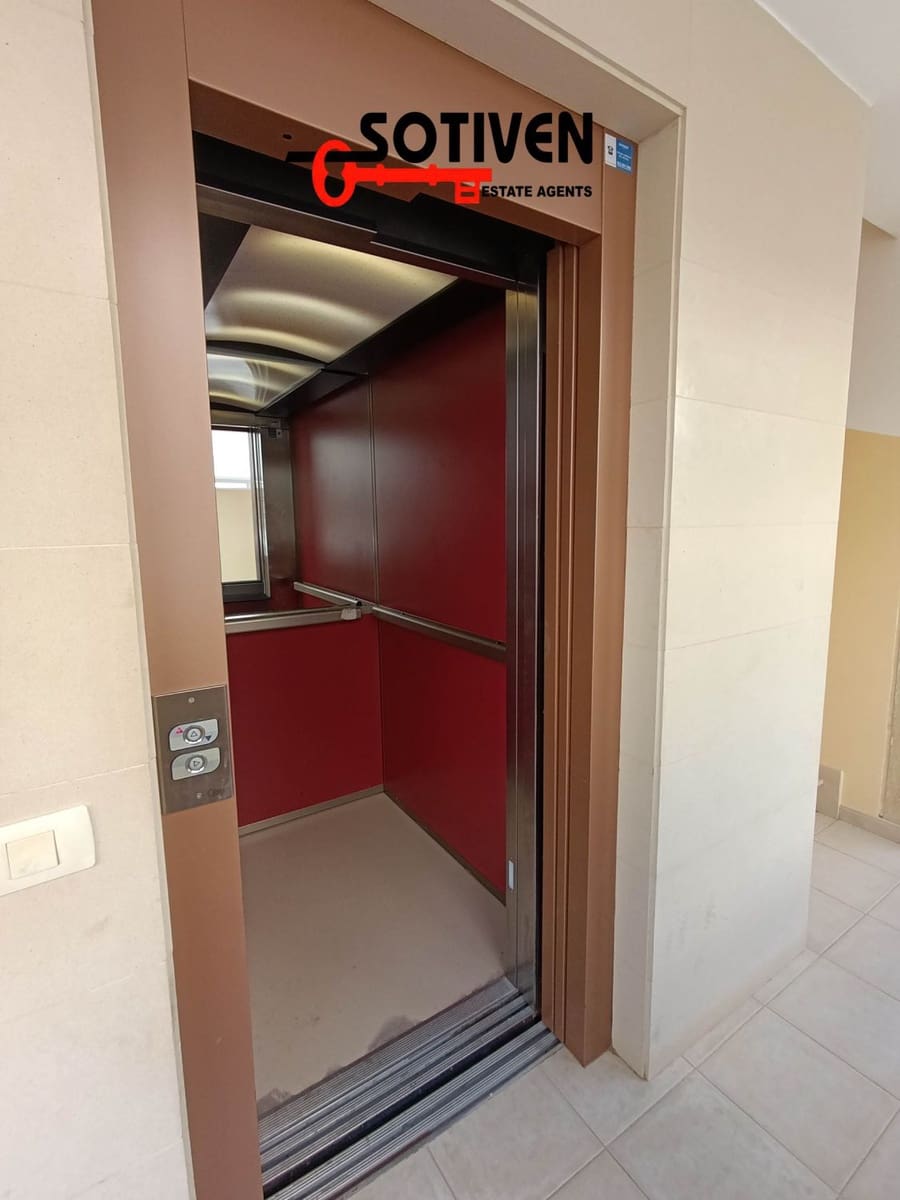 Apartamento de 2 habitaciones en Los Abrigos en venta con garaje - 296.400 € (Ref: 9999544)