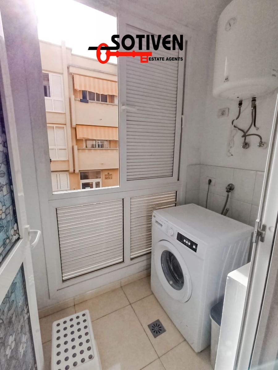 Apartamento de 2 habitaciones en Los Abrigos en venta con garaje - 296.400 € (Ref: 9999544)