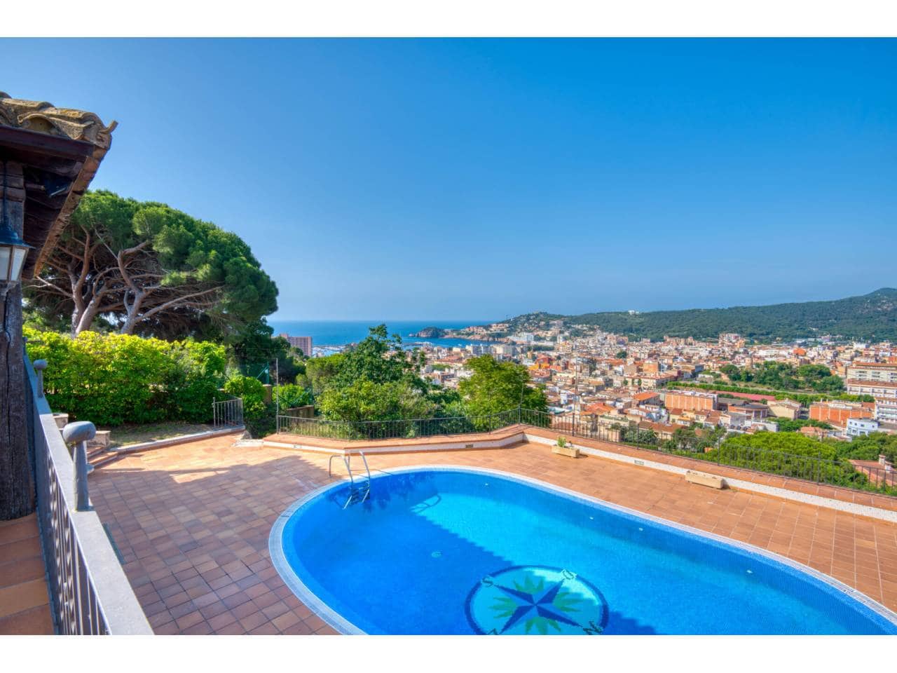 Villa for sale in Sant Feliu de Guixols - € 1,575,000 (Ref: 3158224)