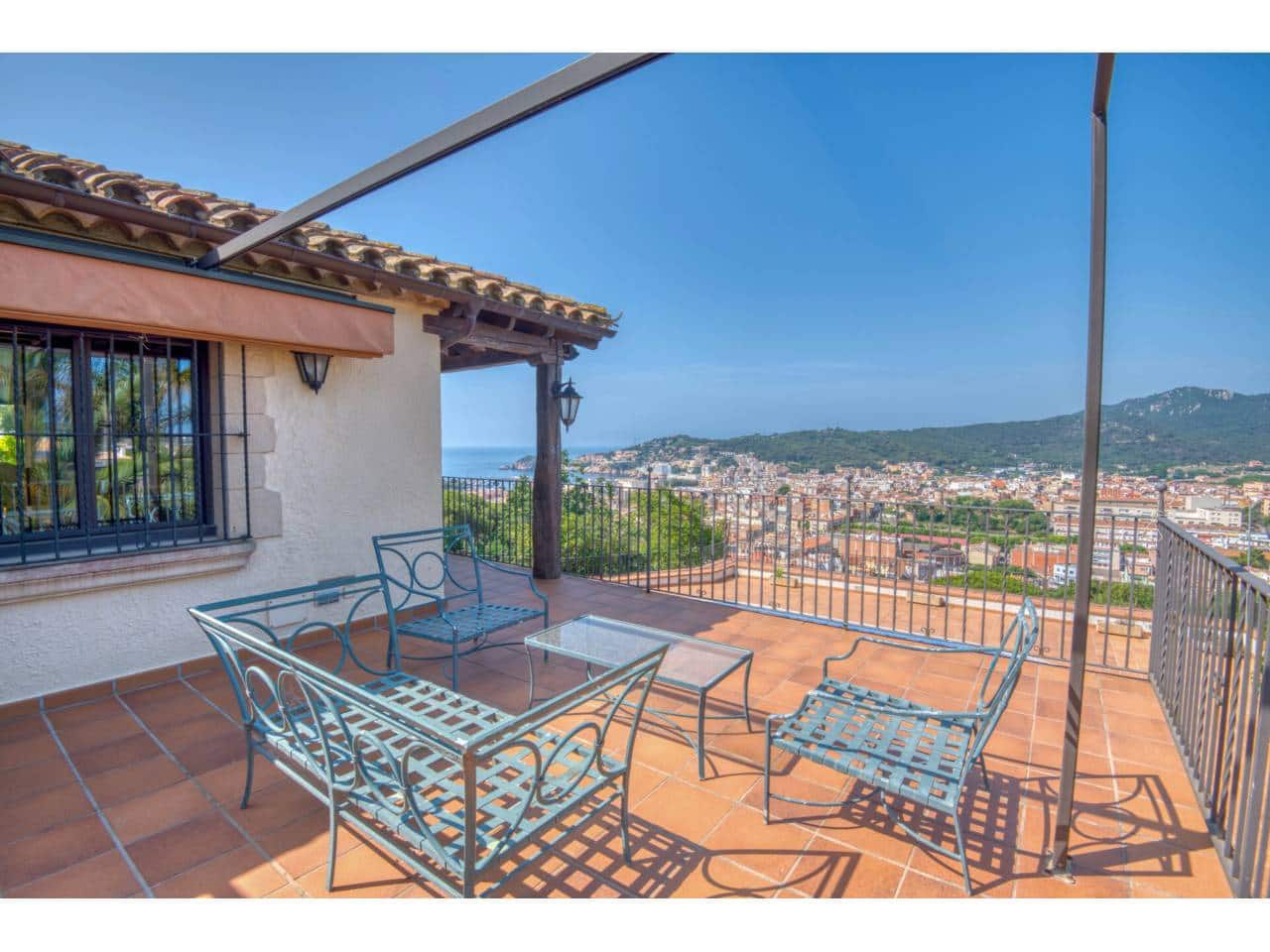 Villa for sale in Sant Feliu de Guixols - € 1,575,000 (Ref: 3158224)