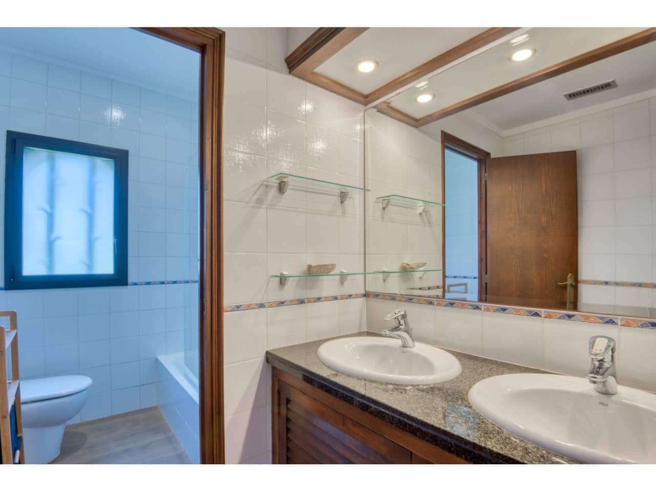 Villa for sale in Sant Feliu de Guixols - € 1,575,000 (Ref: 3158224)