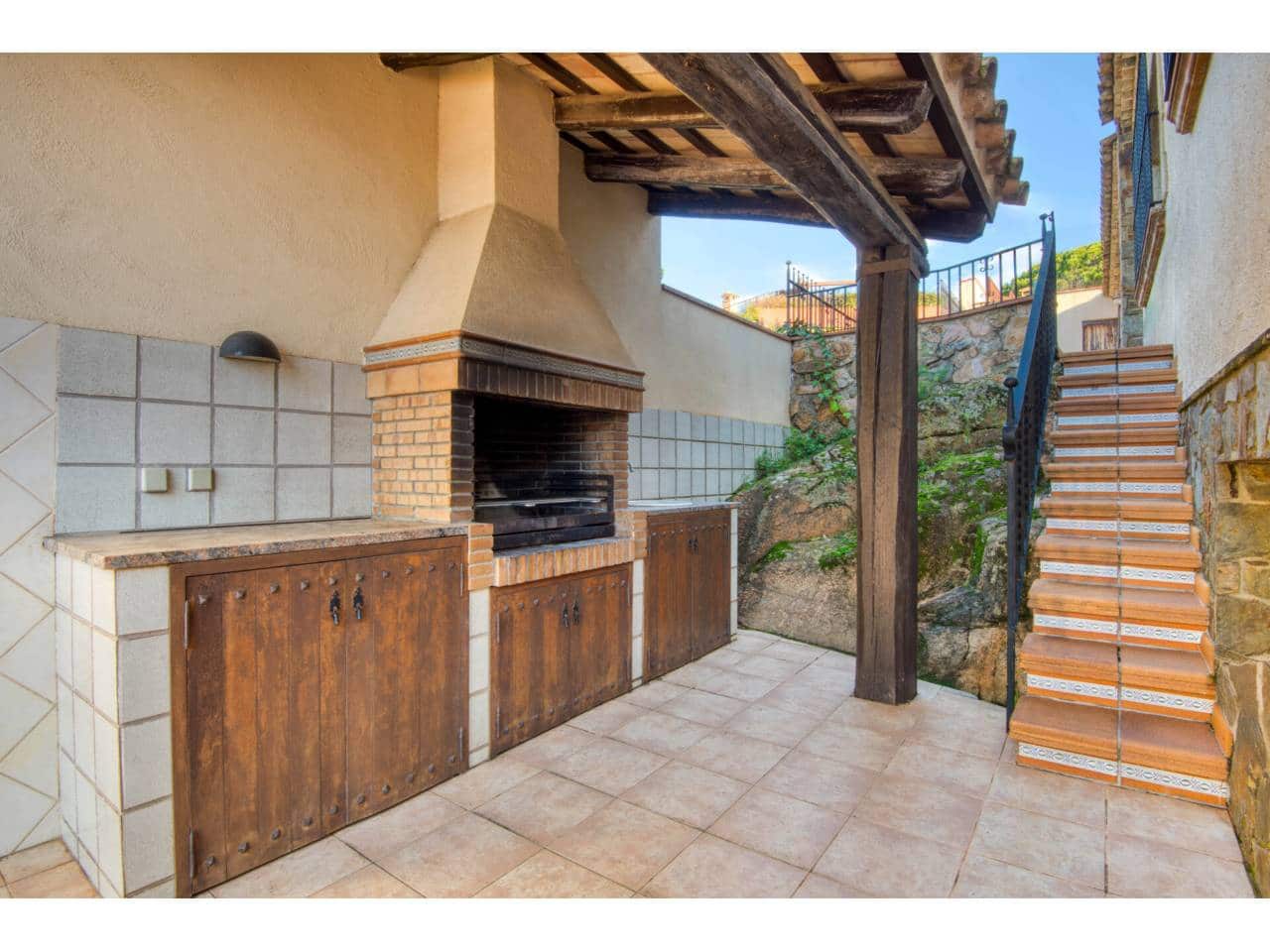 Villa for sale in Sant Feliu de Guixols - € 1,575,000 (Ref: 3158224)