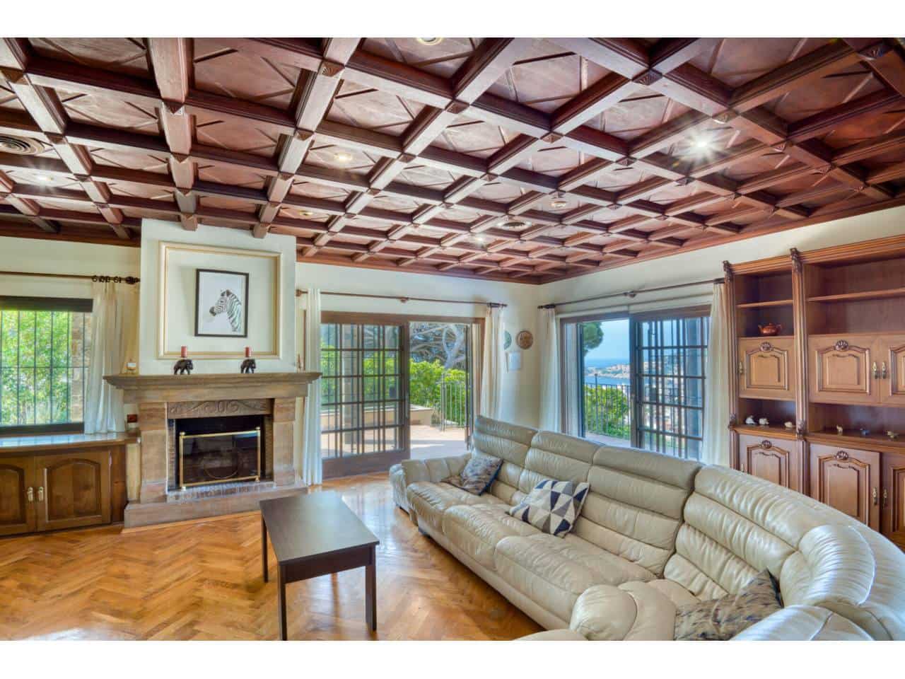 Villa for sale in Sant Feliu de Guixols - € 1,575,000 (Ref: 3158224)