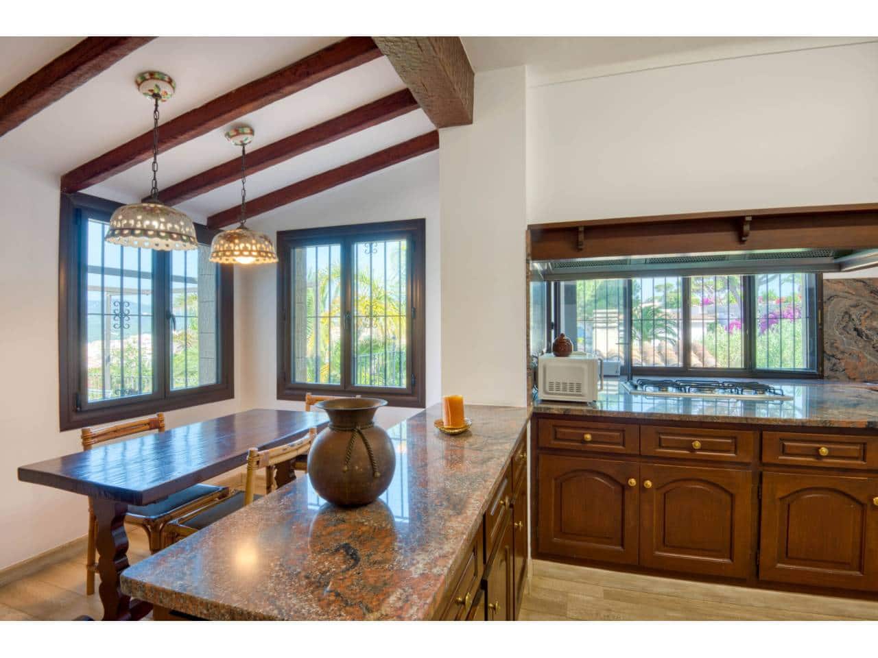 Villa for sale in Sant Feliu de Guixols - € 1,575,000 (Ref: 3158224)