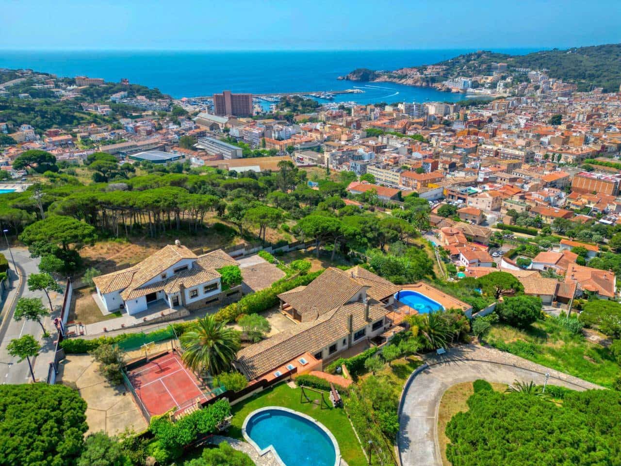 Villa for sale in Sant Feliu de Guixols - € 1,575,000 (Ref: 3158224)