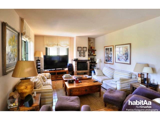 4 Zimmer Villa zu verkaufen in Sant Feliu de Guíxols mit Pool Garage - 900.000 € (Ref: 3158266)