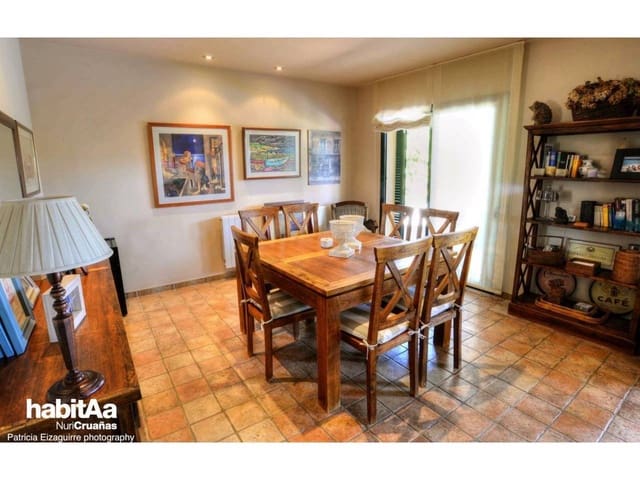 4 Zimmer Villa zu verkaufen in Sant Feliu de Guíxols mit Pool Garage - 900.000 € (Ref: 3158266)