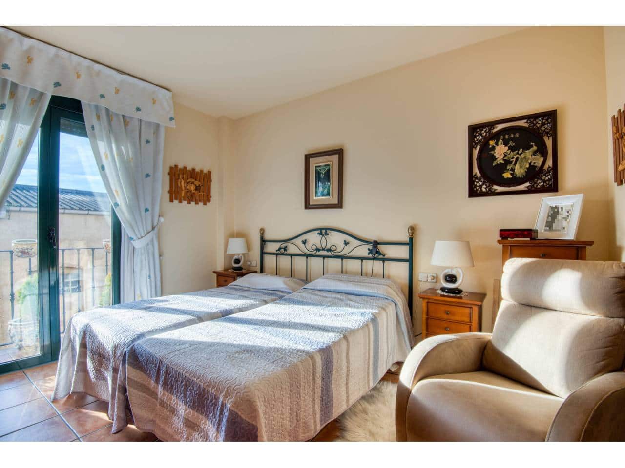 4 soveværelse Rækkehus til salg i Sant Feliu de Guixols med garage - € 420.000 (Ref: 8117439)