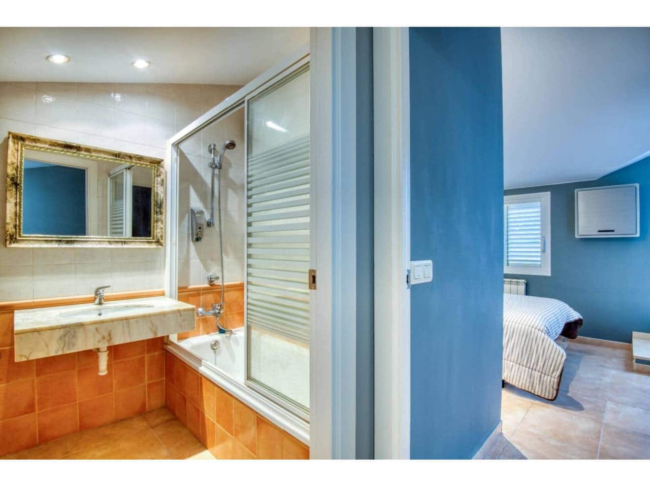 3 soveværelse Byhus til salg i Sant Feliu de Guixols med garage - € 329.000 (Ref: 8439959)