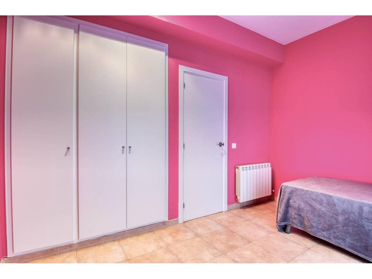 3 soveværelse Byhus til salg i Sant Feliu de Guixols med garage - € 329.000 (Ref: 8439959)