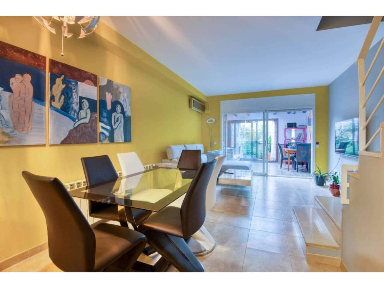 3 soveværelse Byhus til salg i Sant Feliu de Guixols med garage - € 329.000 (Ref: 8439959)