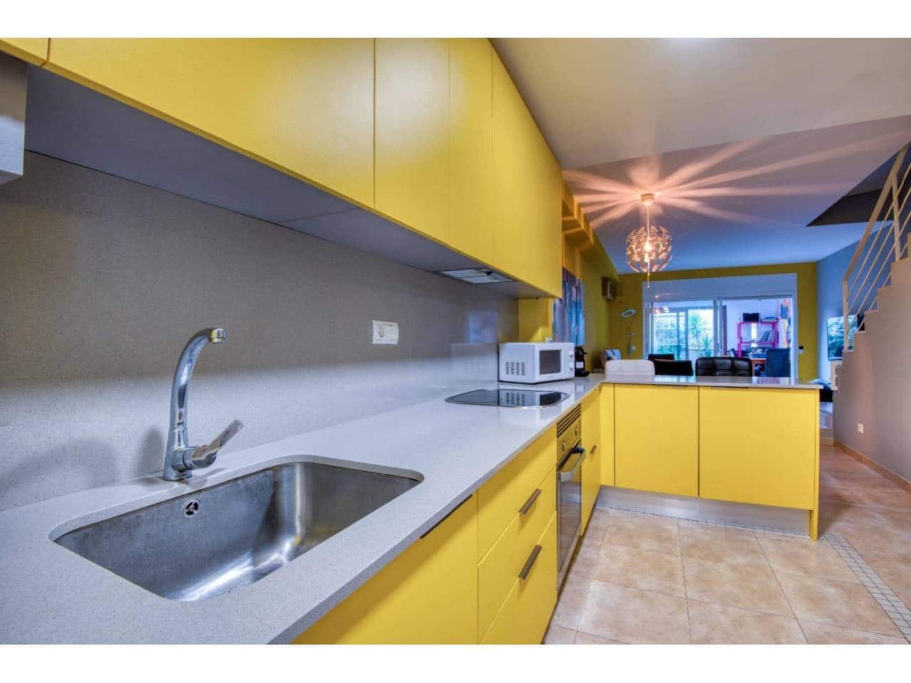 3 soveværelse Byhus til salg i Sant Feliu de Guixols med garage - € 329.000 (Ref: 8439959)