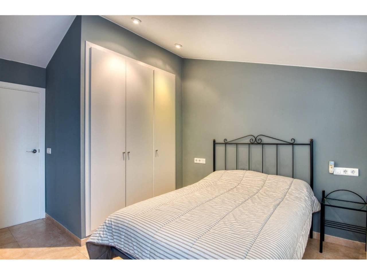 3 soveværelse Byhus til salg i Sant Feliu de Guixols med garage - € 329.000 (Ref: 8439959)