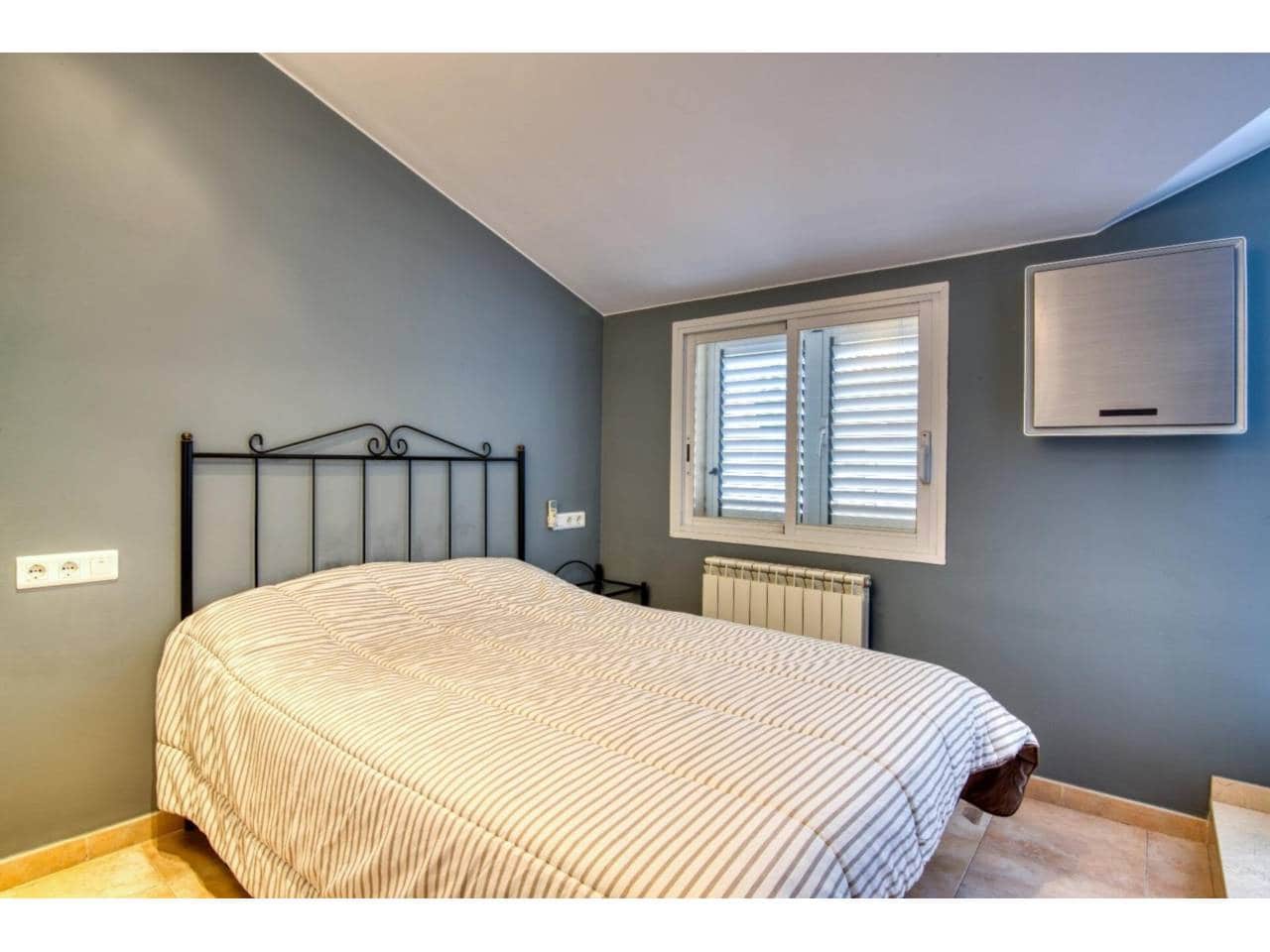 3 soveværelse Byhus til salg i Sant Feliu de Guixols med garage - € 329.000 (Ref: 8439959)