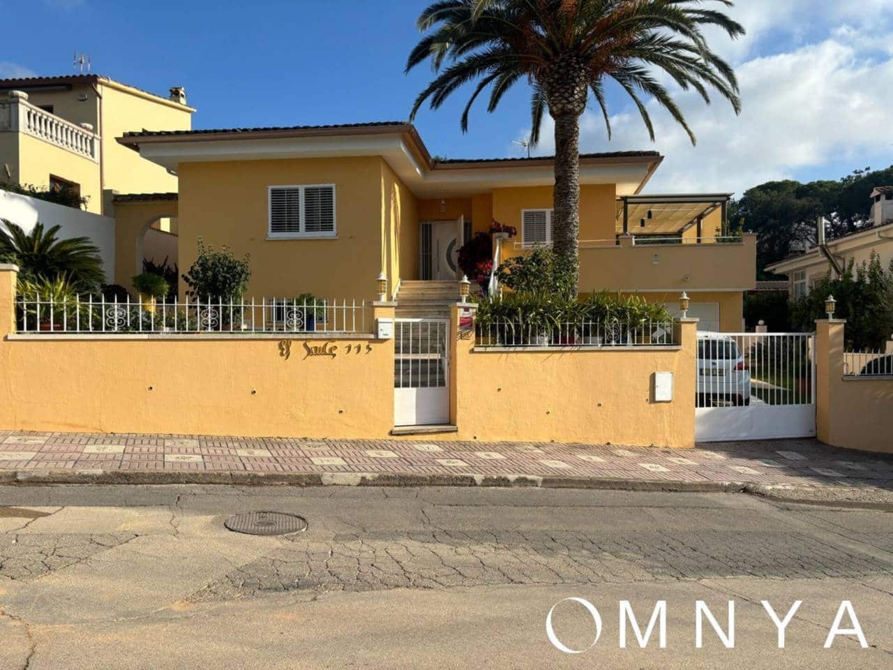 6 chambre Villa/Maison à vendre à Santa Cristina d'Aro avec garage - 690 000 € (Ref: 8596856)