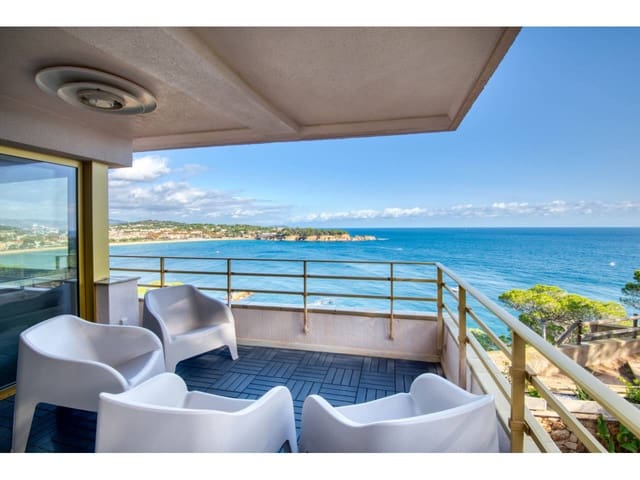 2 bedroom Flat for sale in Sant Feliu de Guíxols with pool garage - € 650,000 (Ref: 8624432)