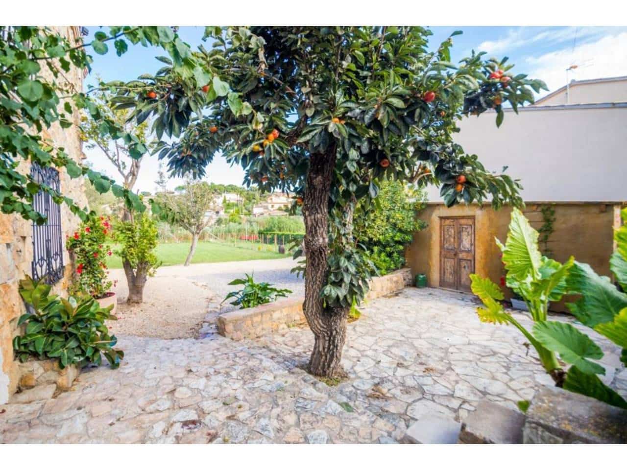 5 bedroom Finca/Country House for sale in Calonge i Sant Antoni with garage - € 775,000 (Ref: 8629659)