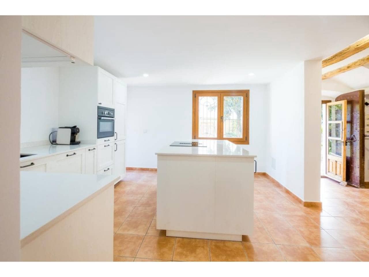 5 bedroom Finca/Country House for sale in Calonge i Sant Antoni with garage - € 775,000 (Ref: 8629659)