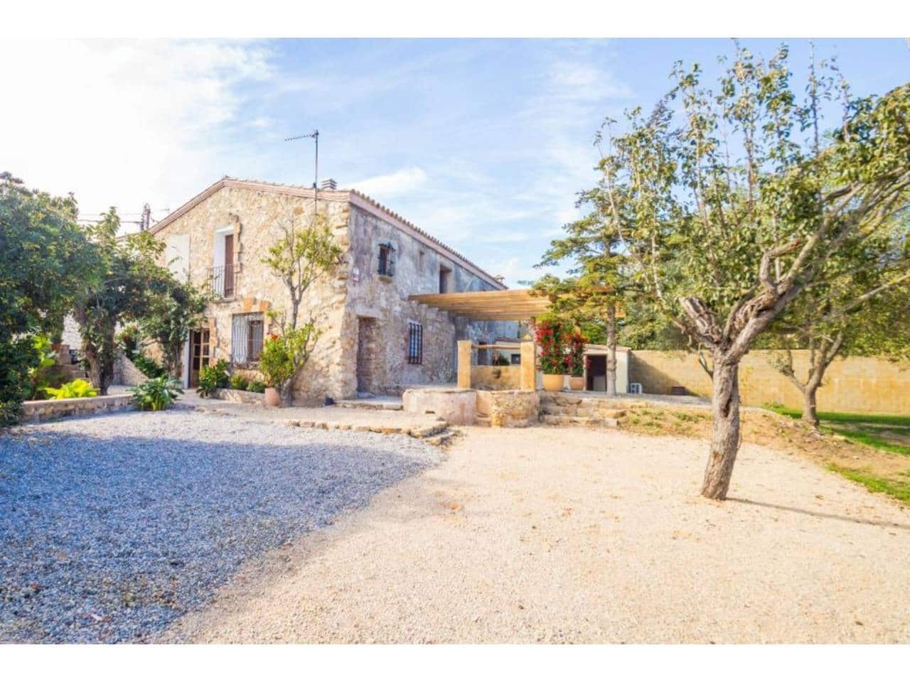 5 bedroom Finca/Country House for sale in Calonge i Sant Antoni with garage - € 775,000 (Ref: 8629659)