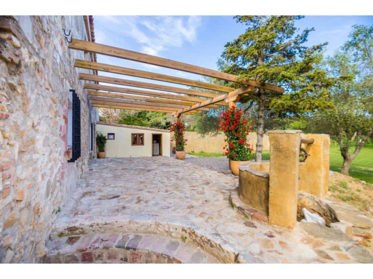 5 bedroom Finca/Country House for sale in Calonge i Sant Antoni with garage - € 775,000 (Ref: 8629659)