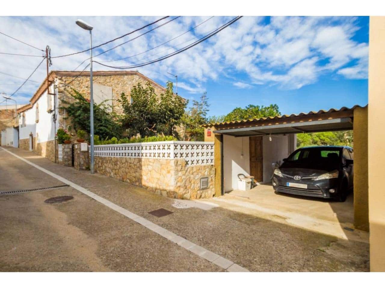 5 bedroom Finca/Country House for sale in Calonge i Sant Antoni with garage - € 775,000 (Ref: 8629659)