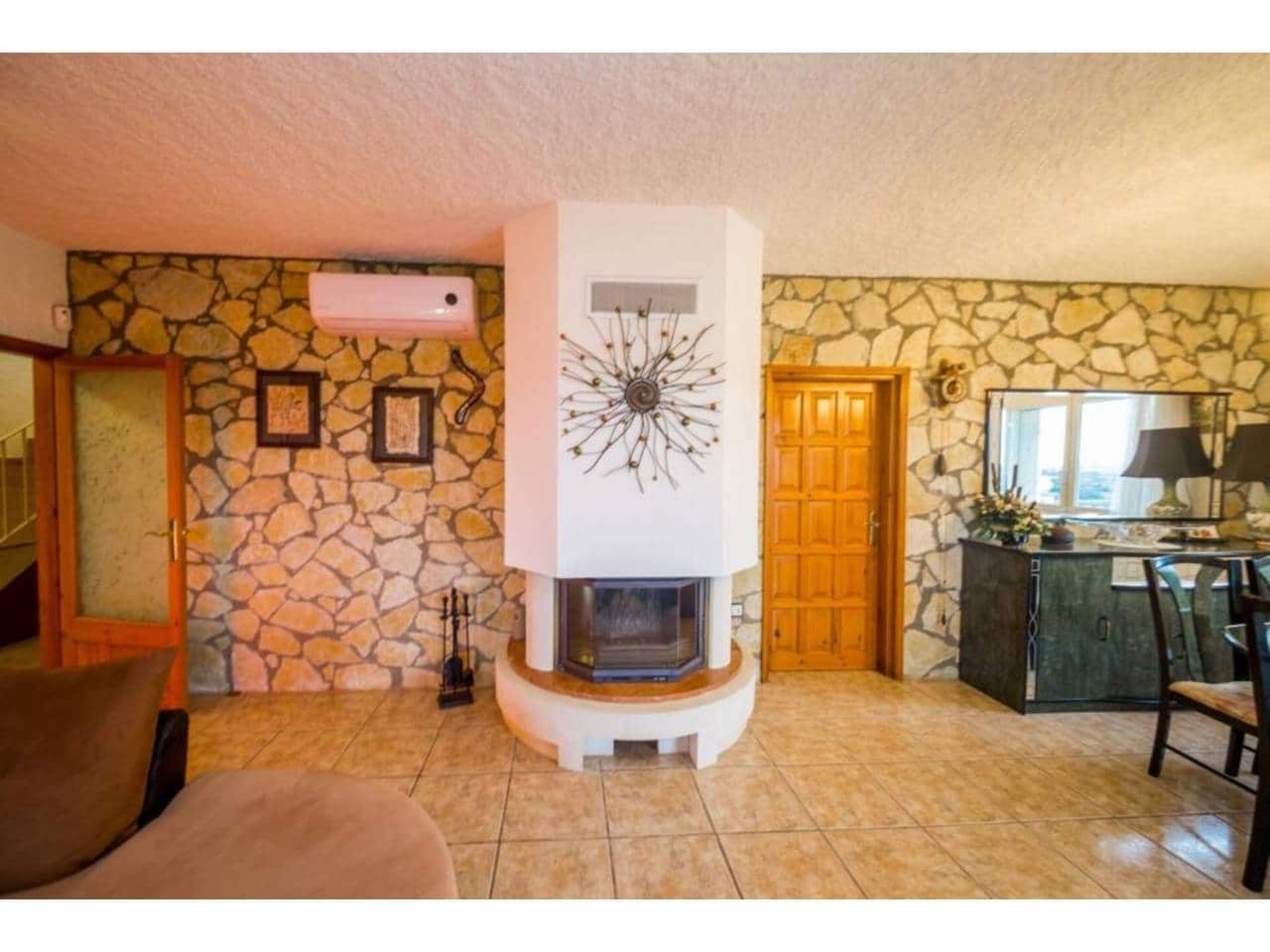 4 bedroom Villa for sale in Calonge i Sant Antoni with pool garage - € 745,000 (Ref: 8728932)