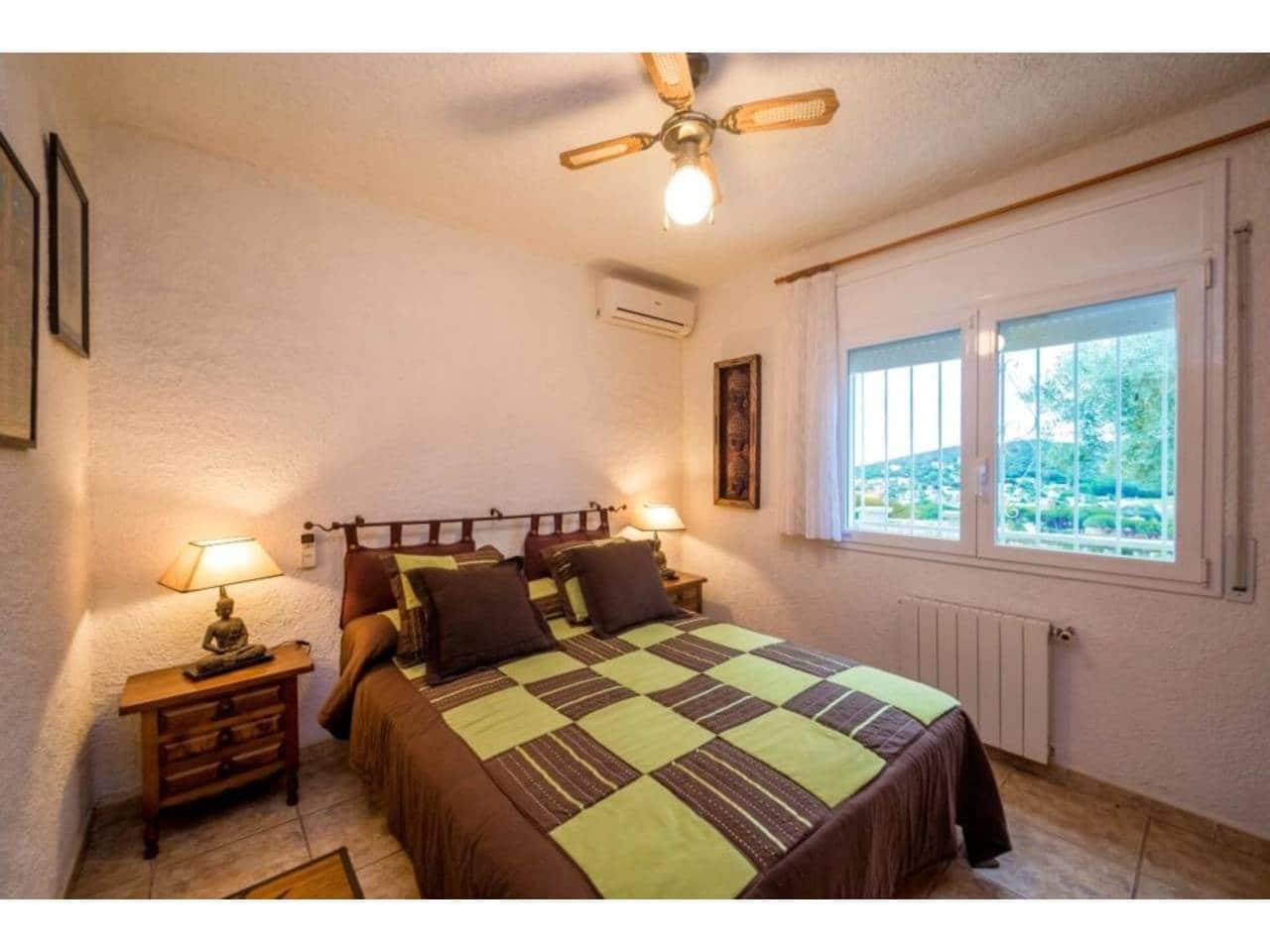 4 bedroom Villa for sale in Calonge i Sant Antoni with pool garage - € 745,000 (Ref: 8728932)