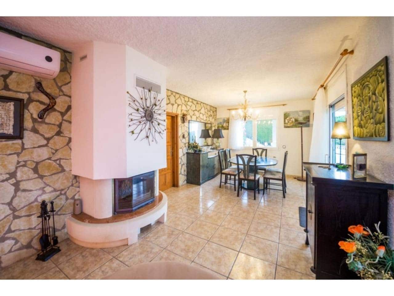 4 bedroom Villa for sale in Calonge i Sant Antoni with pool garage - € 745,000 (Ref: 8728932)