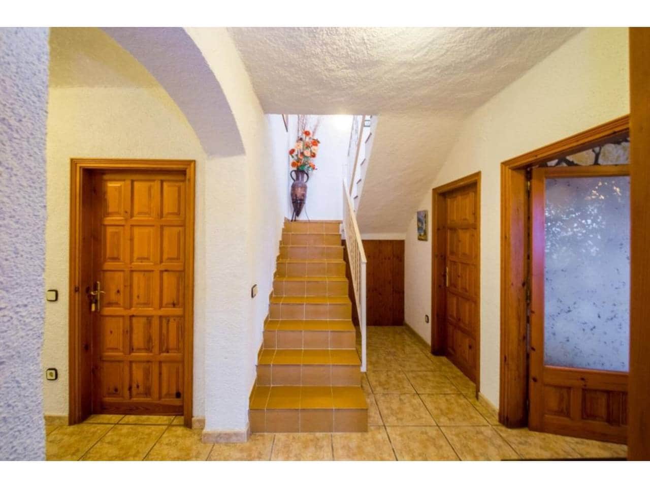 4 bedroom Villa for sale in Calonge i Sant Antoni with pool garage - € 745,000 (Ref: 8728932)