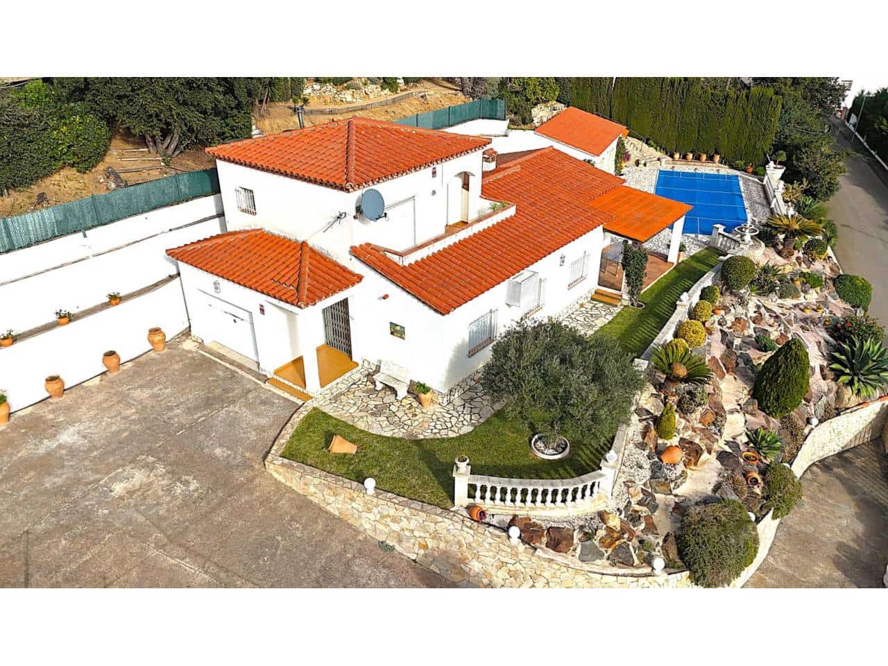 4 bedroom Villa for sale in Calonge i Sant Antoni with pool garage - € 745,000 (Ref: 8728932)