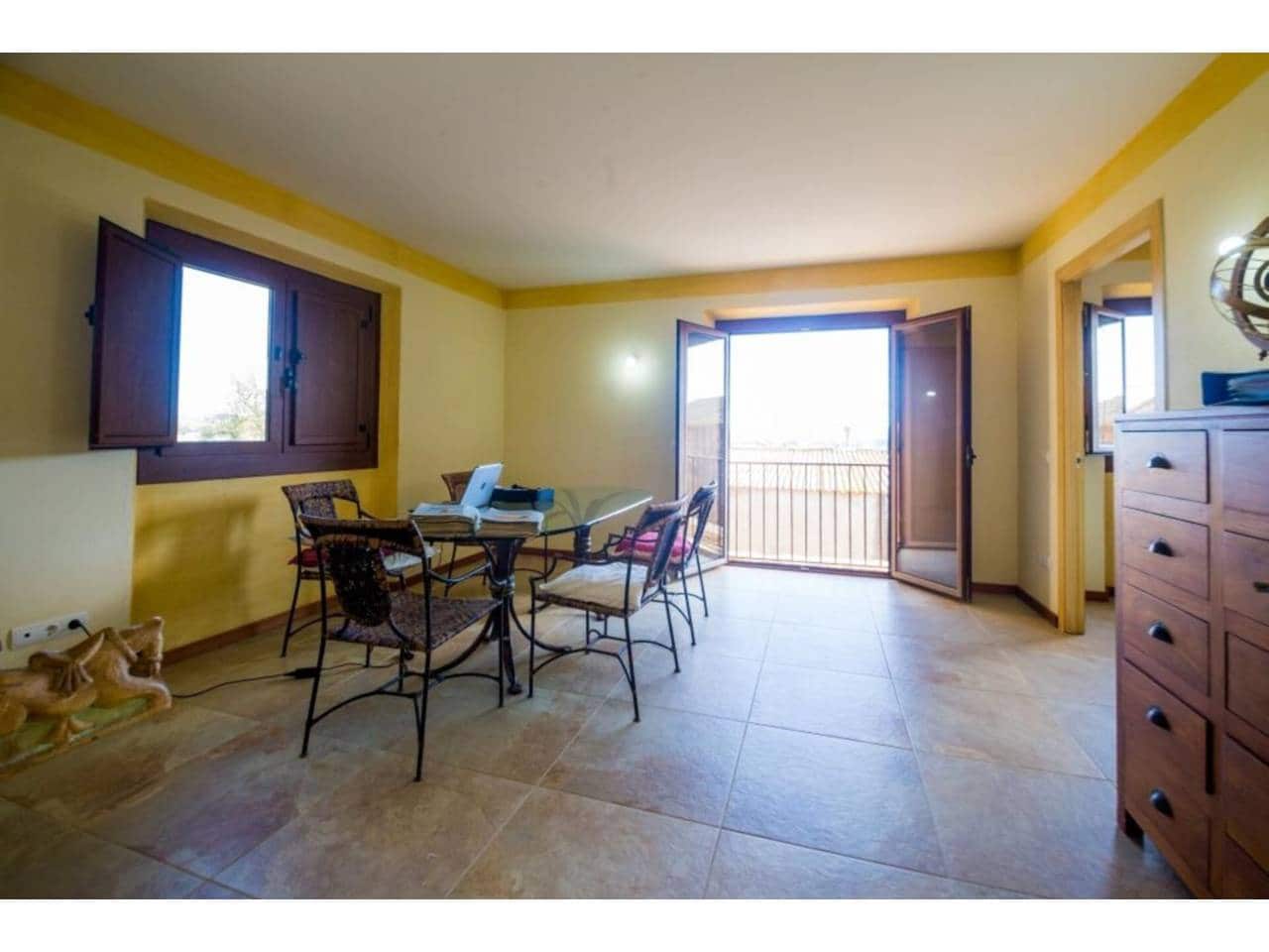 5 soveværelse Villa til salg i Mont-ras med swimmingpool garage - € 1.180.000 (Ref: 8731529)