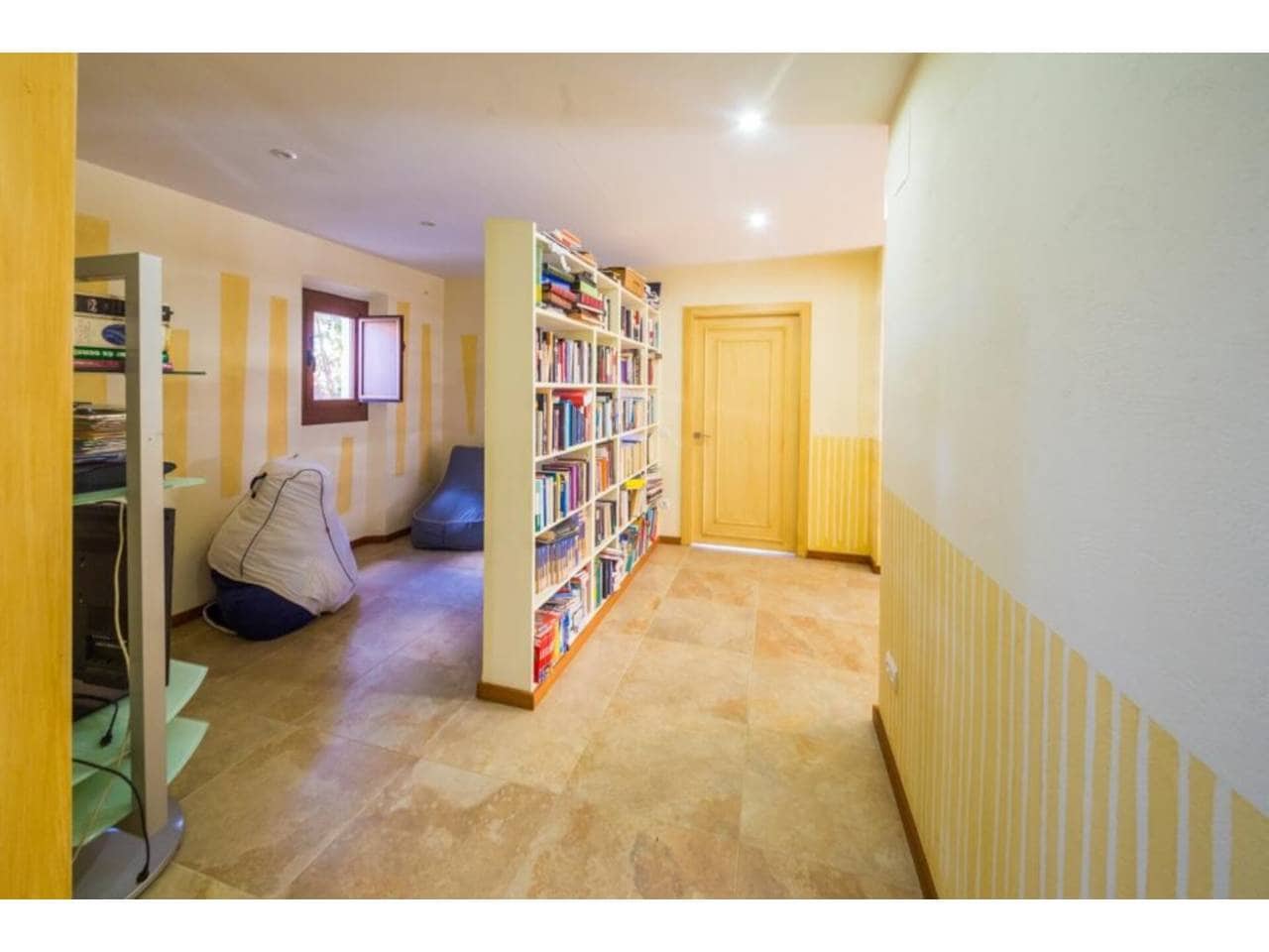 5 soveværelse Villa til salg i Mont-ras med swimmingpool garage - € 1.180.000 (Ref: 8731529)