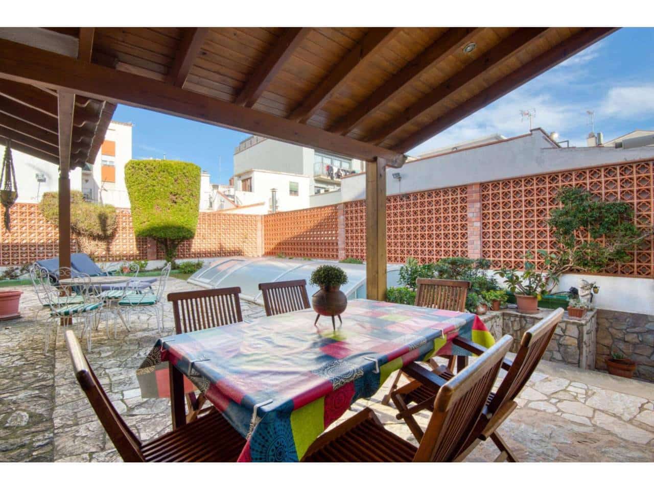 4 soveværelse Villa til salg i Sant Feliu de Guixols med swimmingpool - € 350.000 (Ref: 8797044)