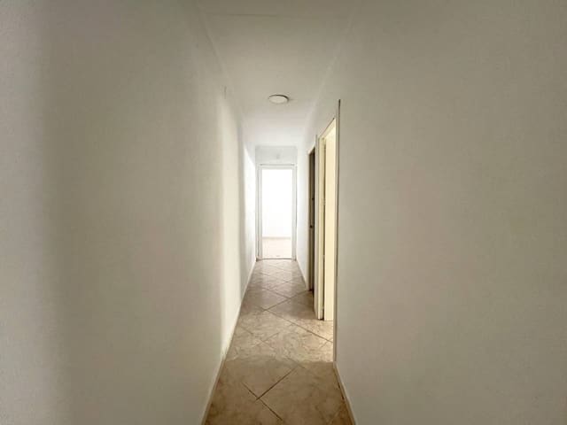 Piso de 2 habitaciones en Palamós en venta - 165.000 € (Ref: 8838257)