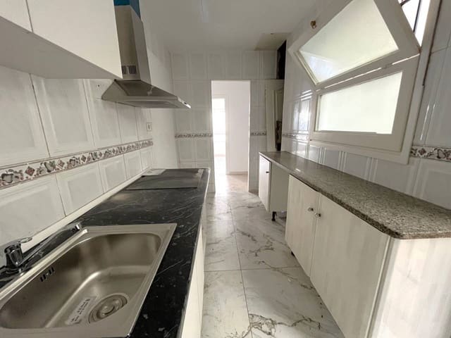 Piso de 2 habitaciones en Palamós en venta - 165.000 € (Ref: 8838257)