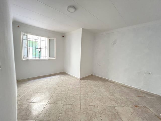 Piso de 2 habitaciones en Palamós en venta - 165.000 € (Ref: 8838257)