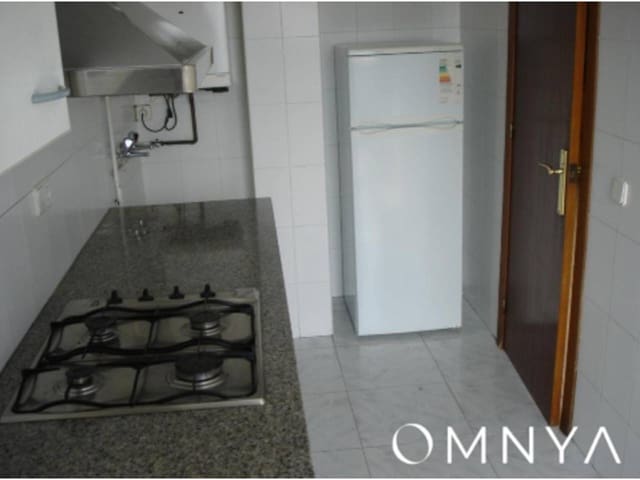 3 bedroom Flat for sale in Blanes - € 220,000 (Ref: 8840548)