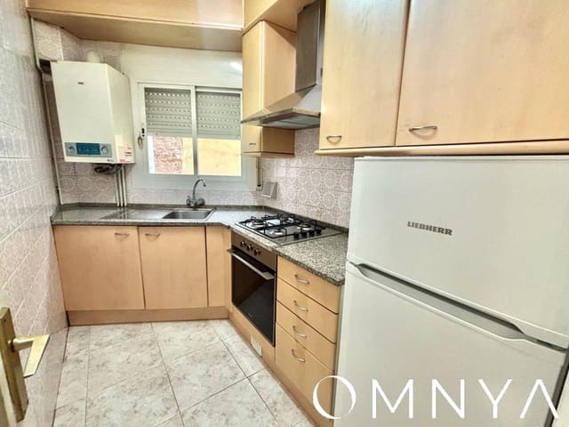 3 soveværelse Lejlighed til salg i Sant Feliu de Guíxols - € 169.000 (Ref: 8840549)