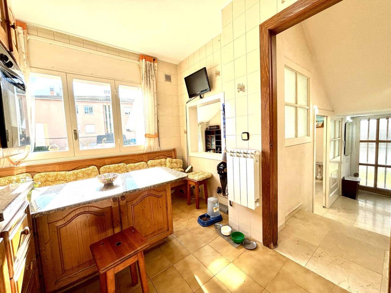 4 chambre Maison de Ville à vendre à Castell-Platja d'Aro avec garage - 450 000 € (Ref: 8887422)