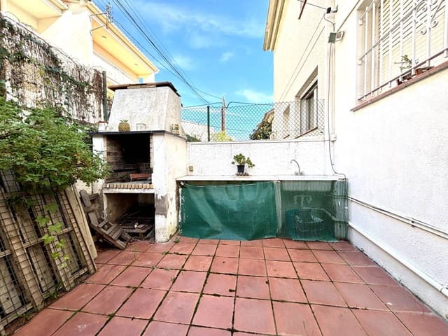4 chambre Maison de Ville à vendre à Castell-Platja d'Aro avec garage - 450 000 € (Ref: 8887422)
