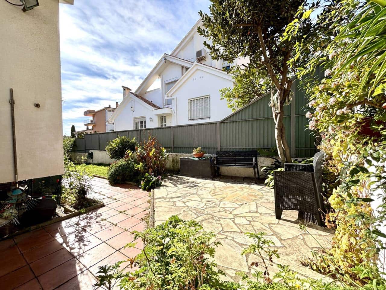 4 chambre Maison de Ville à vendre à Castell-Platja d'Aro avec garage - 450 000 € (Ref: 8887422)