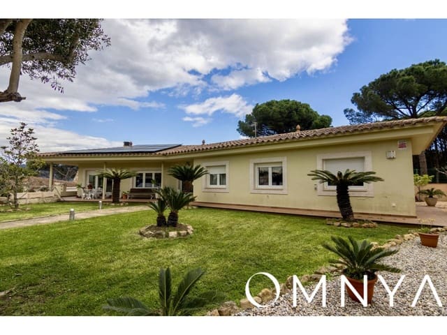 6 soverom Villa til salgs i Santa Cristina d'Aro med svømmebasseng garasje - € 690 000 (Ref: 8902863)